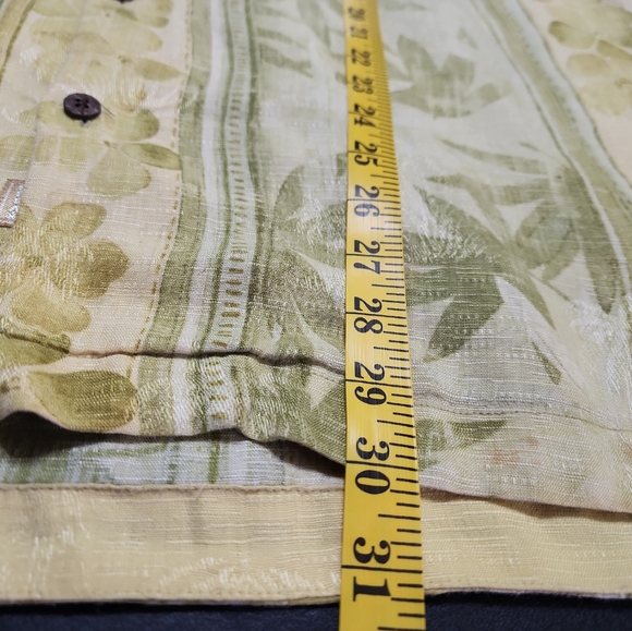 Tommy Bahama men's XL button up collar yellow green camp shirt - Picture 11 of 11